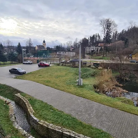 Nad Potokiem Kolo Karpacza Staniszów